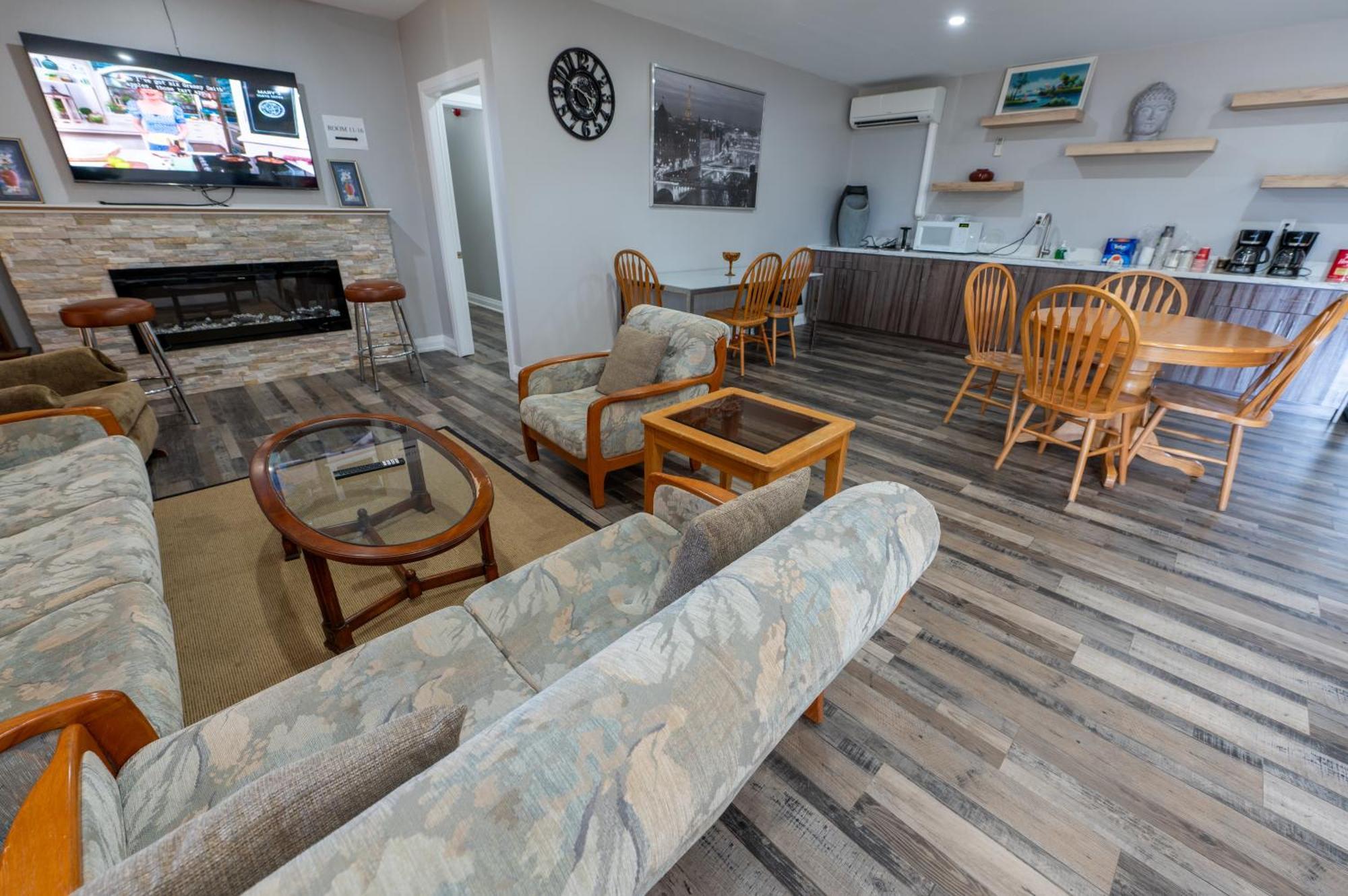Sauble Beach Lodge Esterno foto