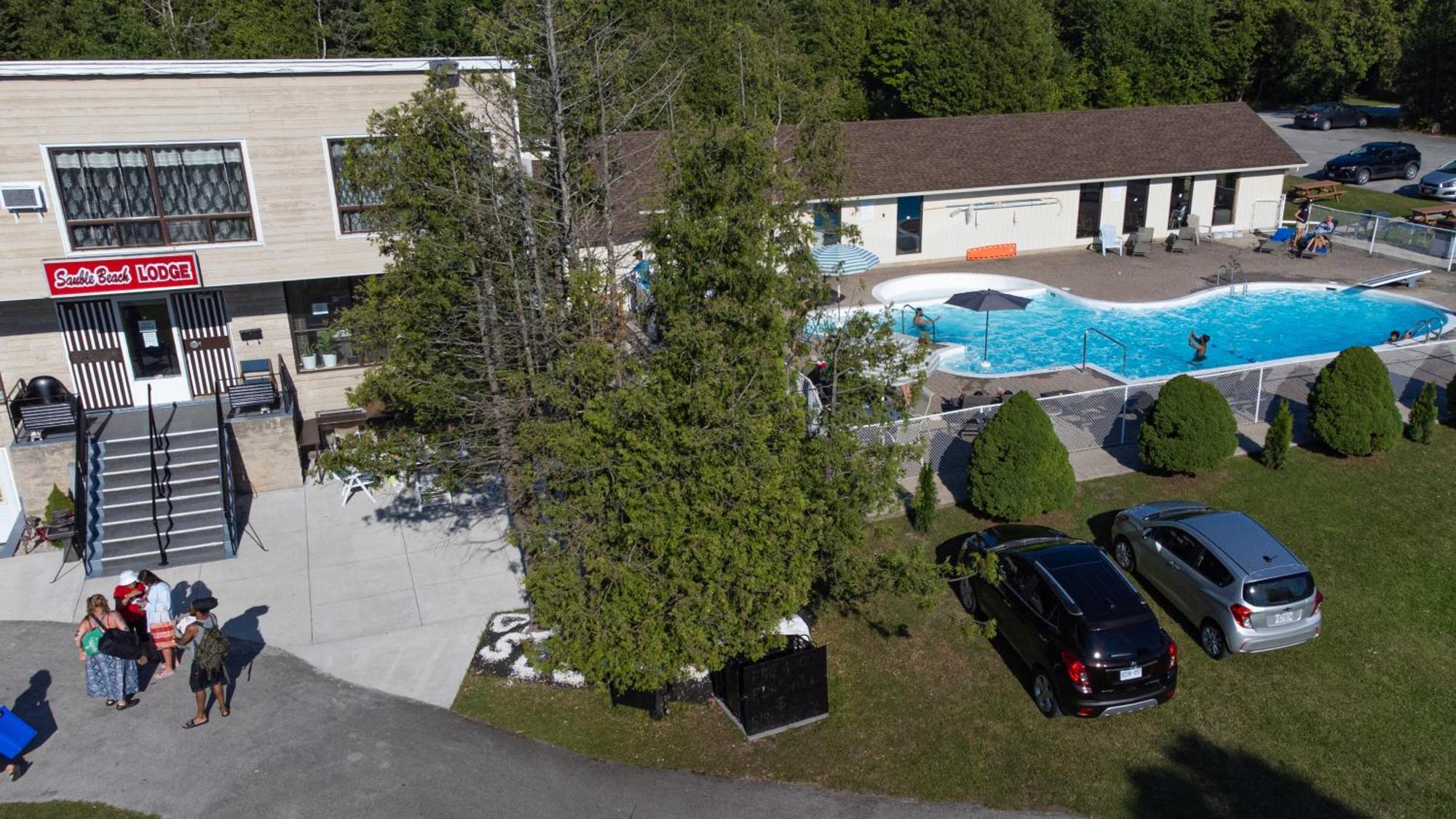 Sauble Beach Lodge Esterno foto