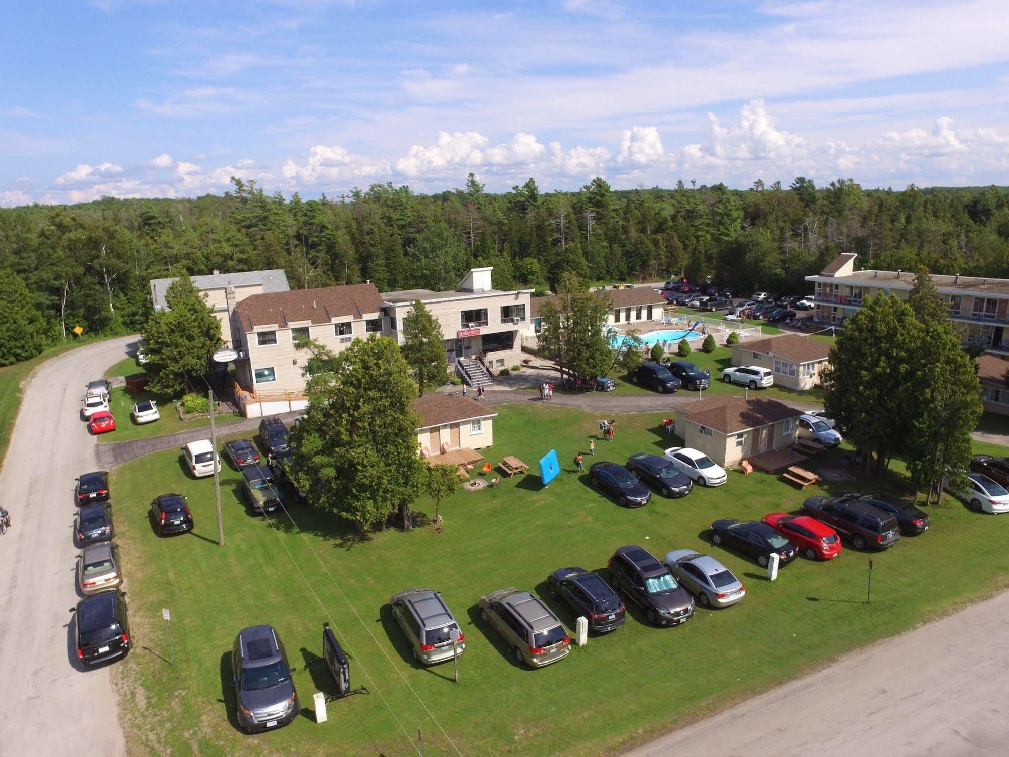 Sauble Beach Lodge Esterno foto